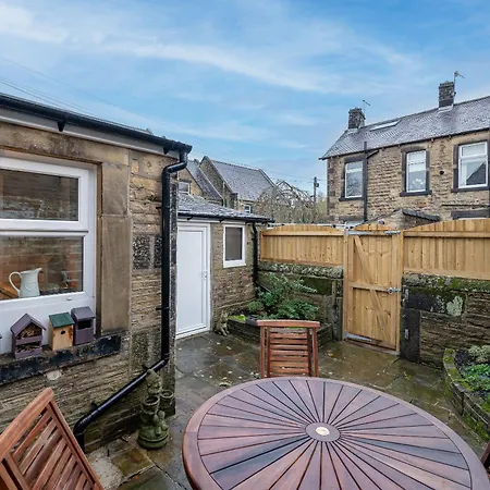 Dale Side - * Skipton