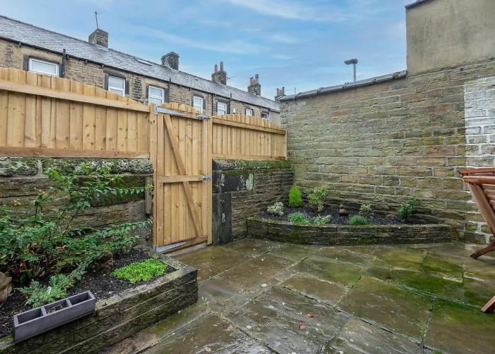 Dale Side - * Skipton