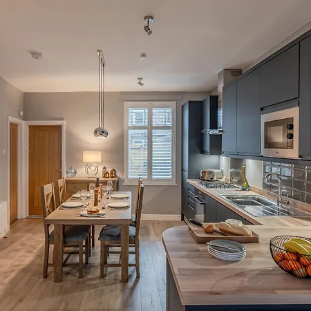 Holiday home Dale Side - *