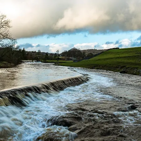 Dale Side - 스킵턴