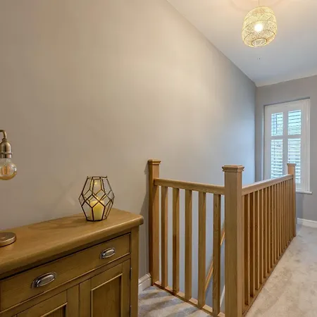 Dale Side - * Skipton